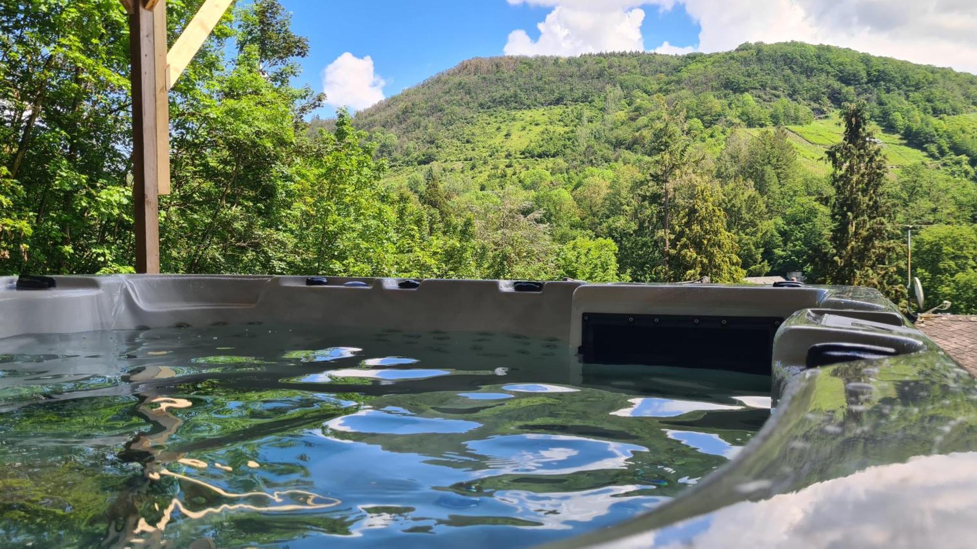 Waldhaus Zum Gechillten Hirsch In Der Natur, Bei Der Moseltherme Traben-Trarbach Oda fotoğraf